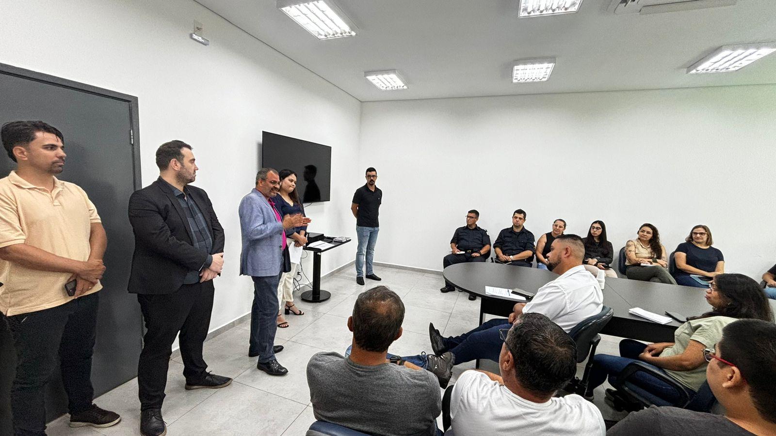 REUNIÃO MARCA OS PRIMEIROS PASSOS DA IMPLANTAÇÃO DO PROJETO “SEI CIDADES” EM TATUÍ