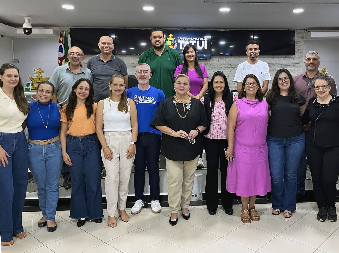 PREFEITURA AMPLIA DIÁLOGO SOBRE SAÚDE MENTAL EM REUNIÃO COM VEREADORES