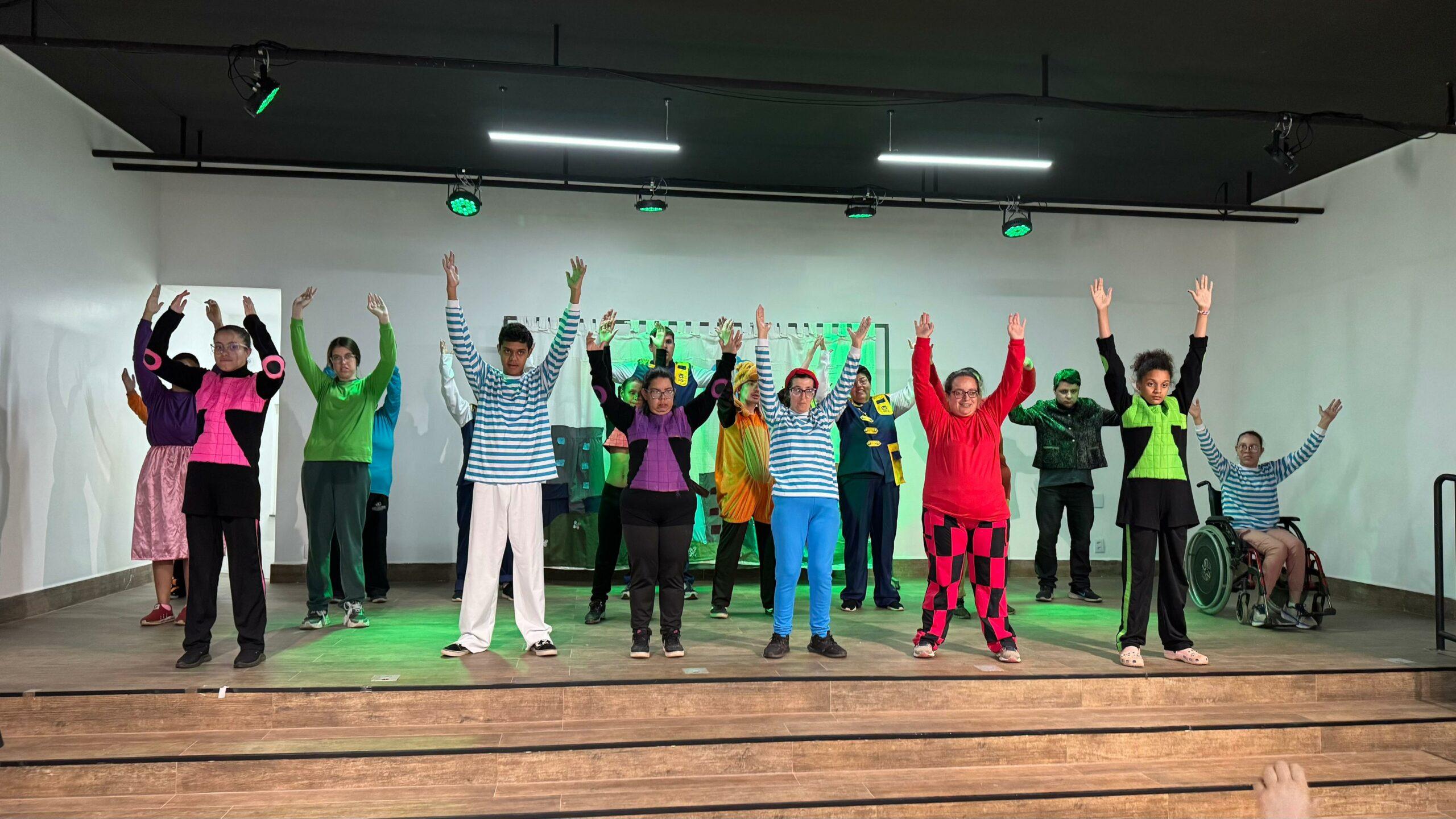 MOSTRA CULTURAL DA APAE TATUÍ CELEBRA O MÊS DA INCLUSÃO SOCIAL DA PESSOA COM DEFICIÊNCIA