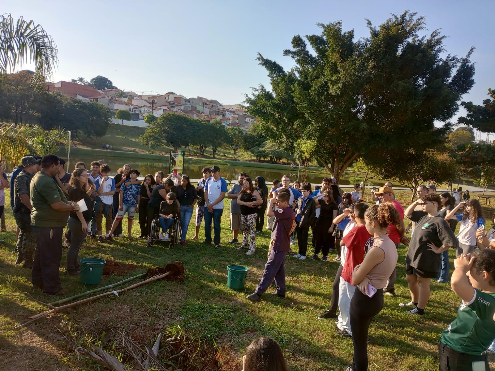 SEMANA MUNICIPAL DA ARBORIZAÇÃO URBANA DE TATUÍ PROMOVE AÇÕES EDUCATIVAS E PLANTIO DE MUDAS EM TODA A CIDADE