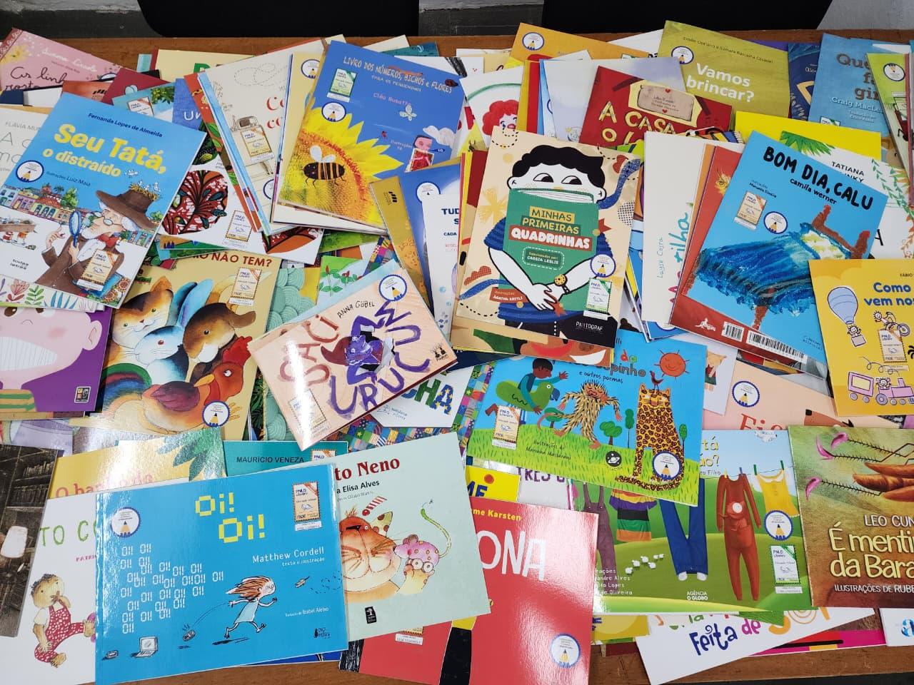 245 NOVOS LIVROS INFANTIS DO PNLD REFORÇAM ACERVO DA BIBLIOTECA MUNICIPAL “BRIGADEIRO JORDÃO”