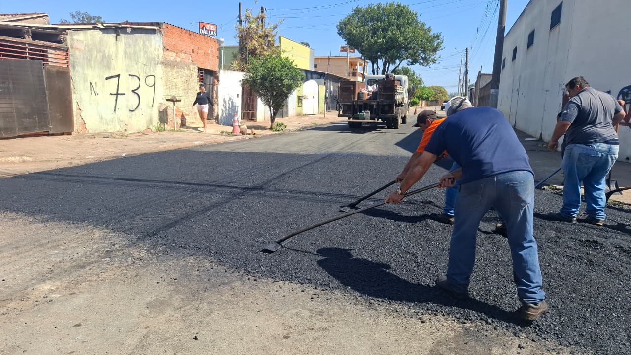PREFEITURA REALIZA MAIS DE 600 REPAROS EM VIAS DURANTE O MÊS DE SETEMBRO